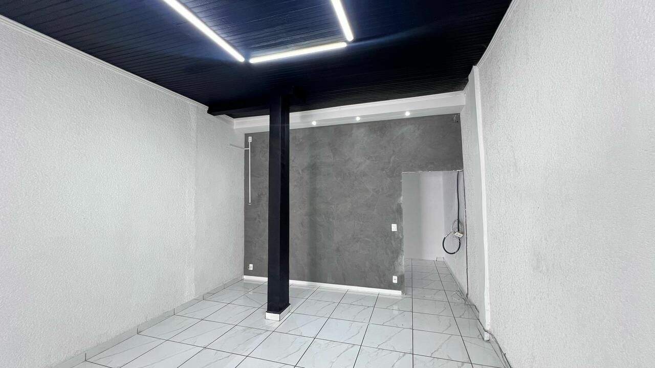 Salão para aluguel no Morro Alto: 