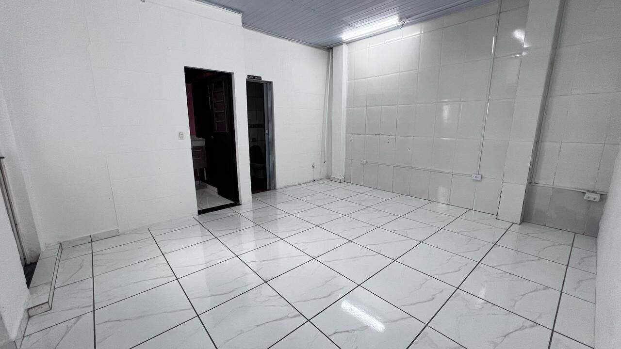 Salão para aluguel no Morro Alto: 