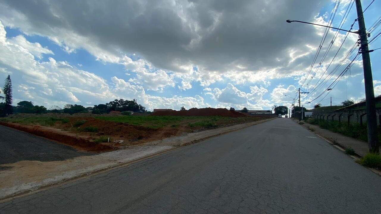 Terreno para aluguel no Distrito Industrial: 