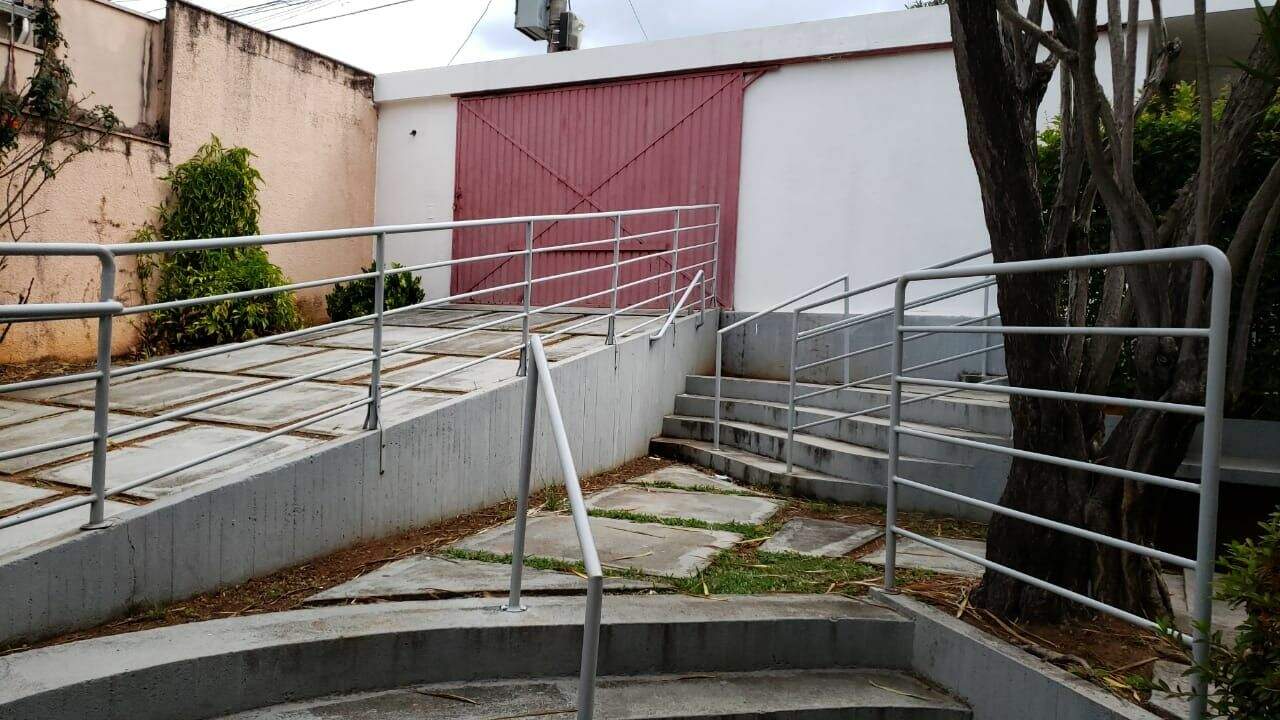 Casa para aluguel no Centro: 