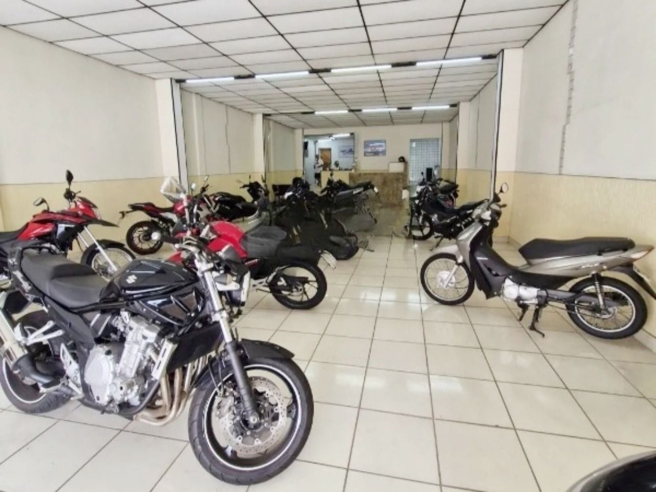 Salão para aluguel no Jardim Petrópolis: 