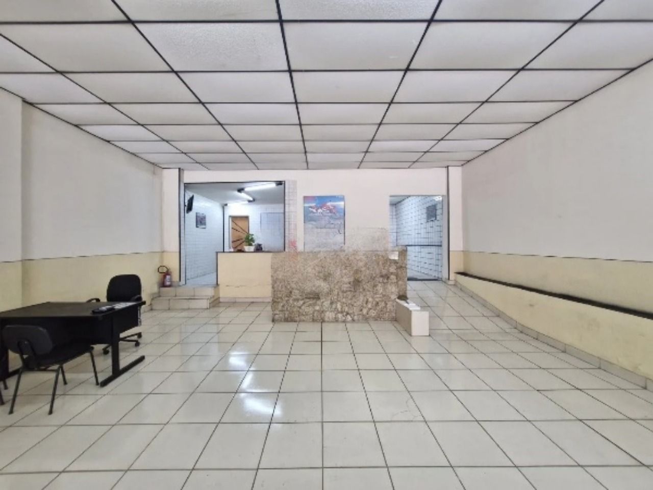 Salão para aluguel no Jardim Petrópolis: 