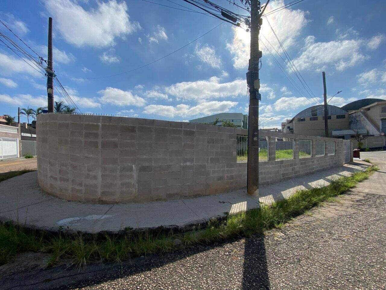 Terreno para aluguel no Vila Salermo: 