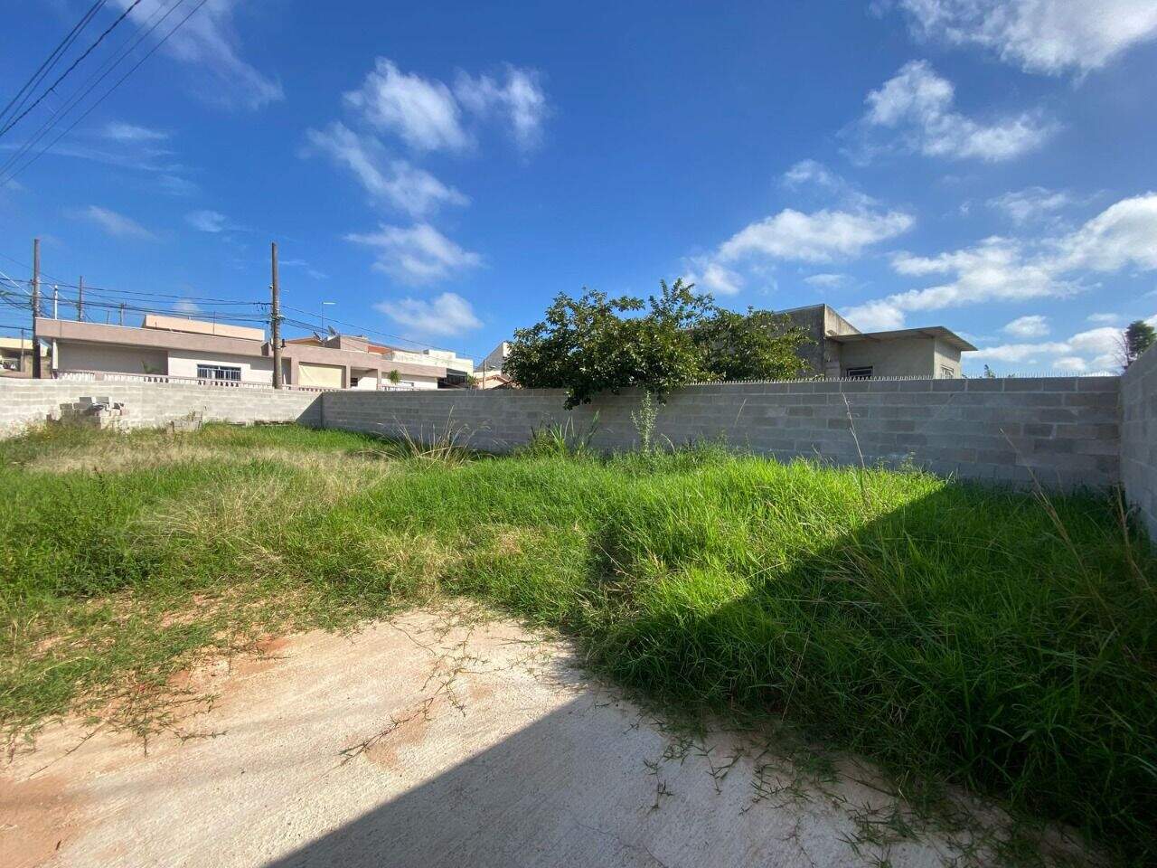 Terreno para aluguel no Vila Salermo: 