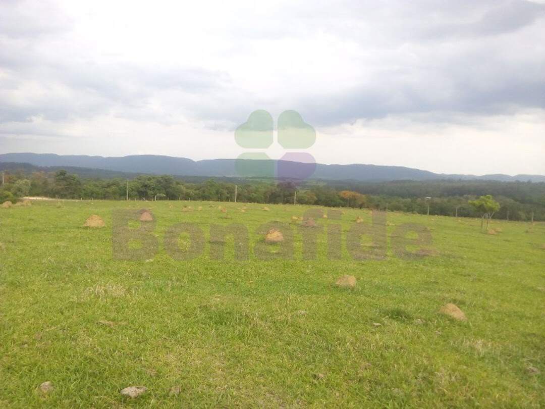 Área à venda no Dos Medeiros: 