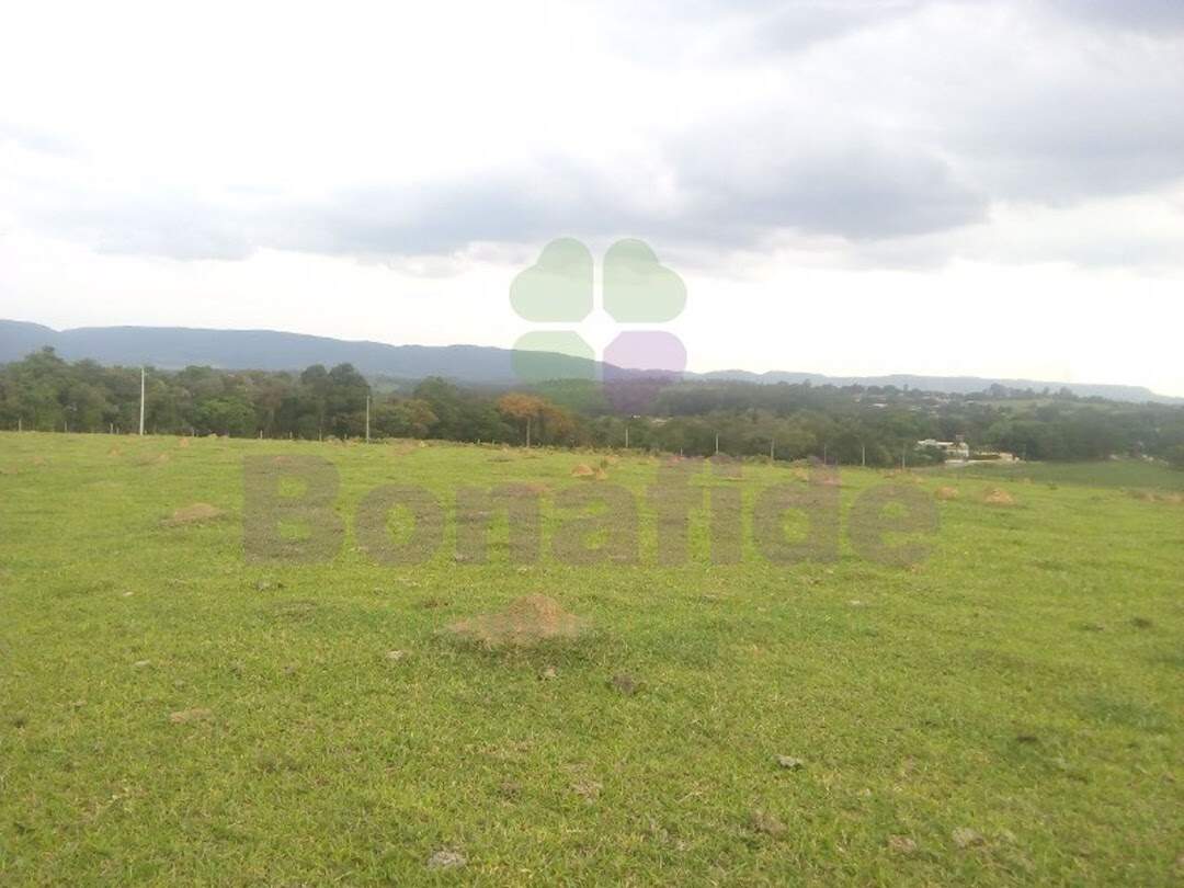 Área à venda no Dos Medeiros: 