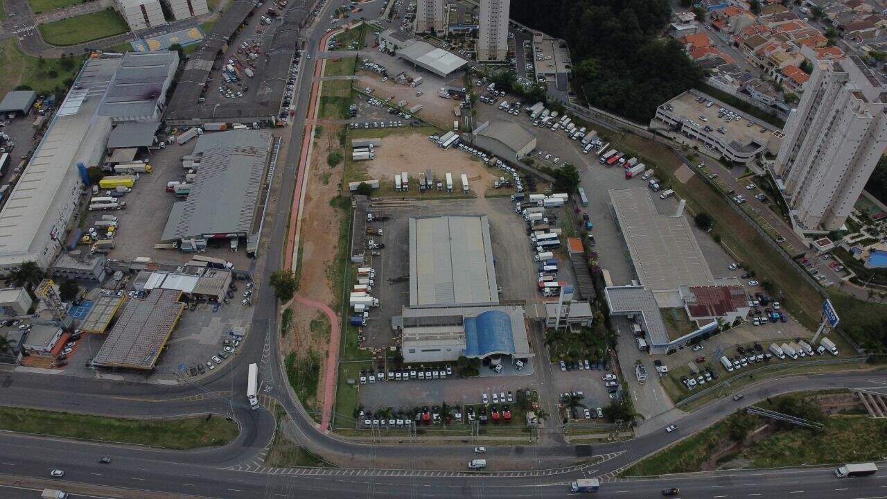Galpão para aluguel no Jardim Torres São José: 
