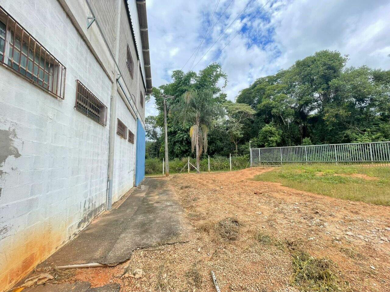 Galpão para aluguel no Glebas: 