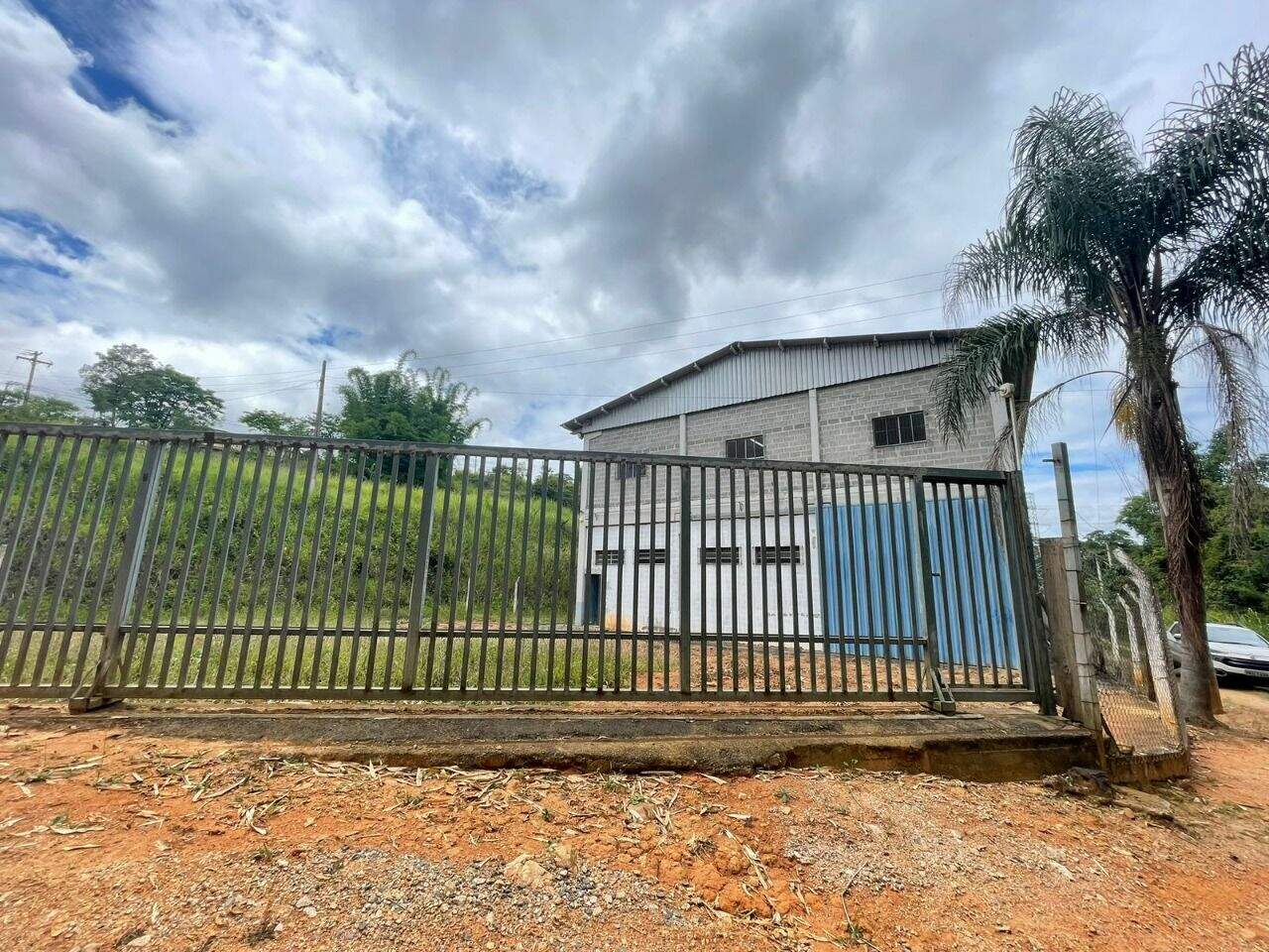 Galpão para aluguel no Glebas: 