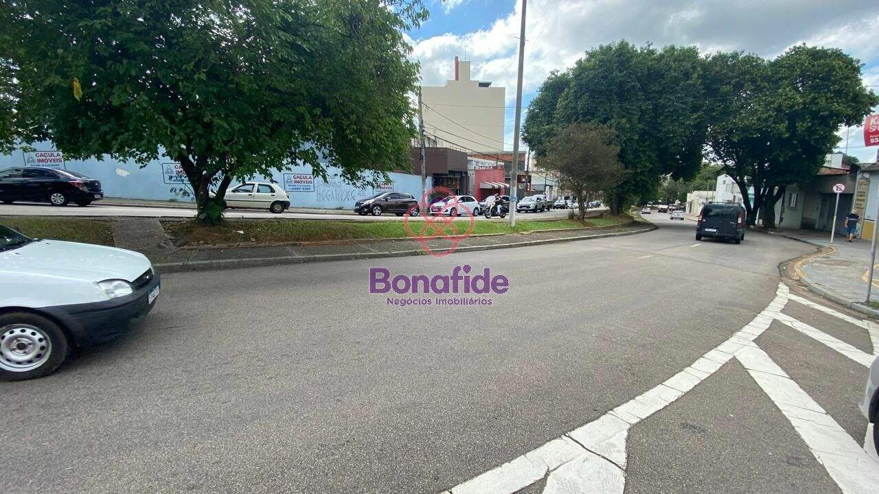 Salão para aluguel no Jardim Cica: 