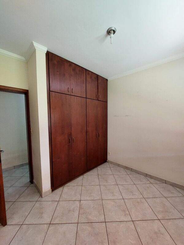 Chácara para aluguel no Medeiros: 