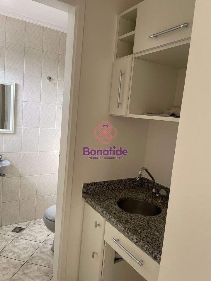 Sala à venda no Centro: 