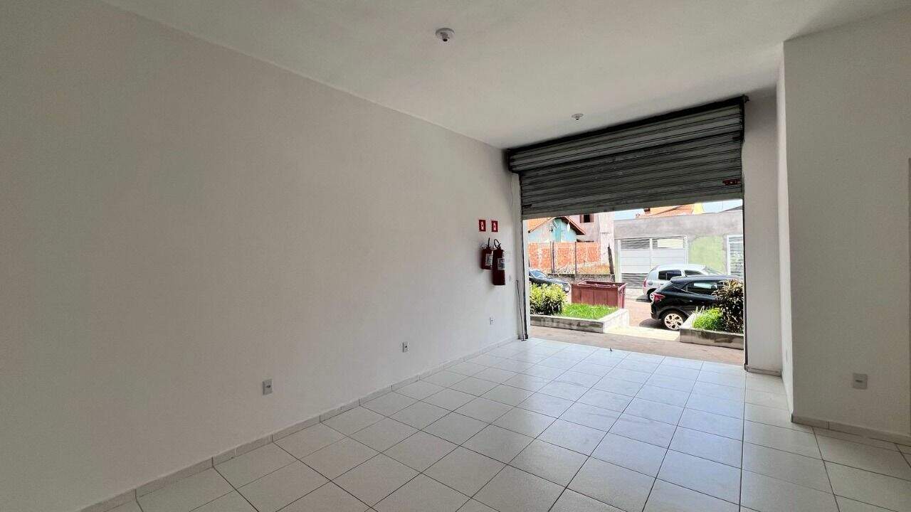 Sala para aluguel no Parque Residencial Jundiaí: 