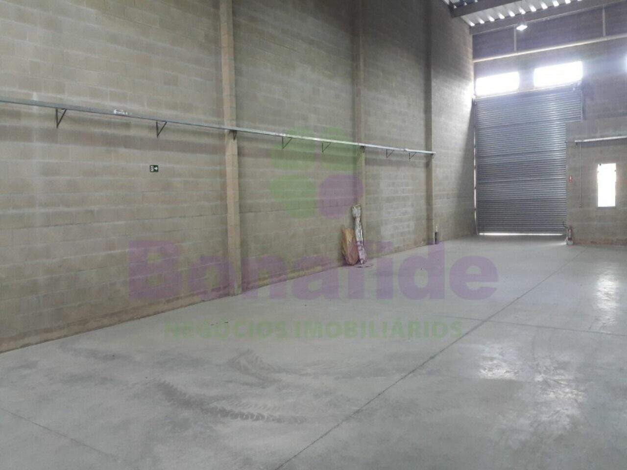 Galpão para aluguel no Chacara Santa Barbara: 