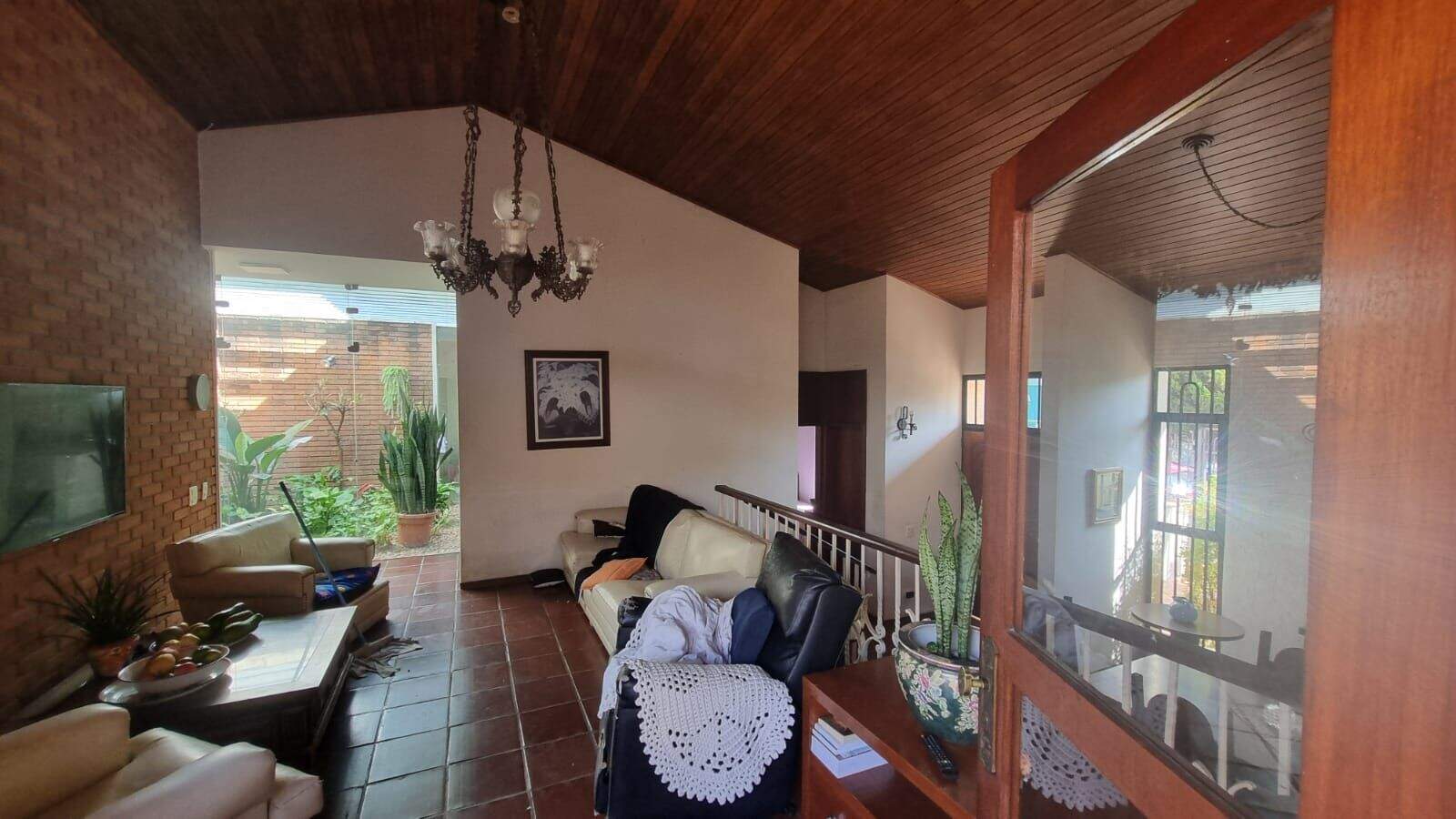 Casa para aluguel no Parque do Colégio: 