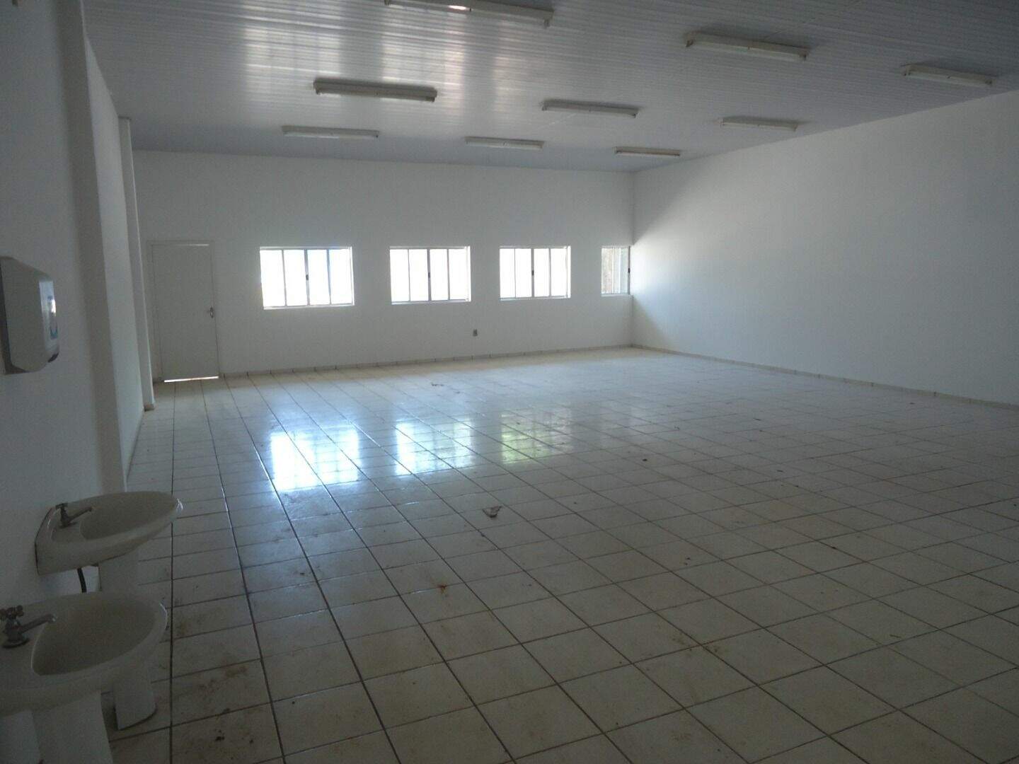 Galpão para aluguel no Distrito Industrial Alfredo Relo: 