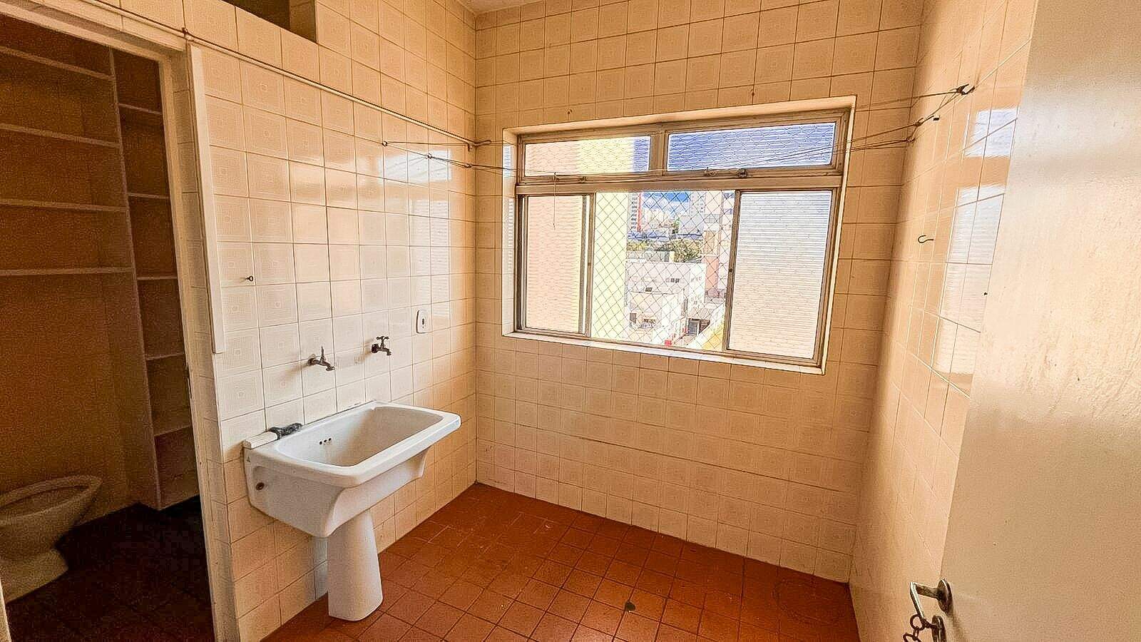 Apartamento para aluguel no Centro: 