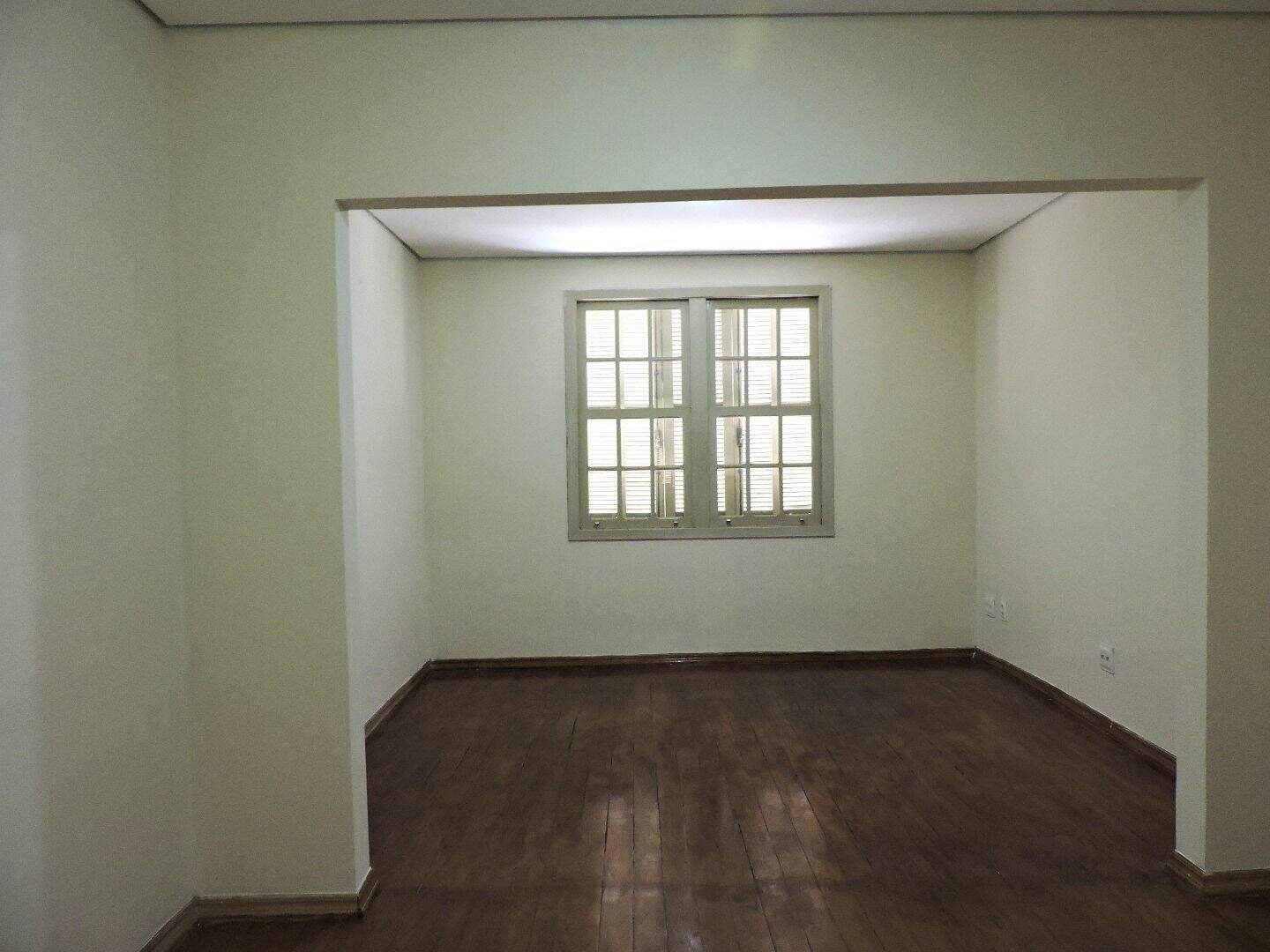 Casa para aluguel no Centro: 