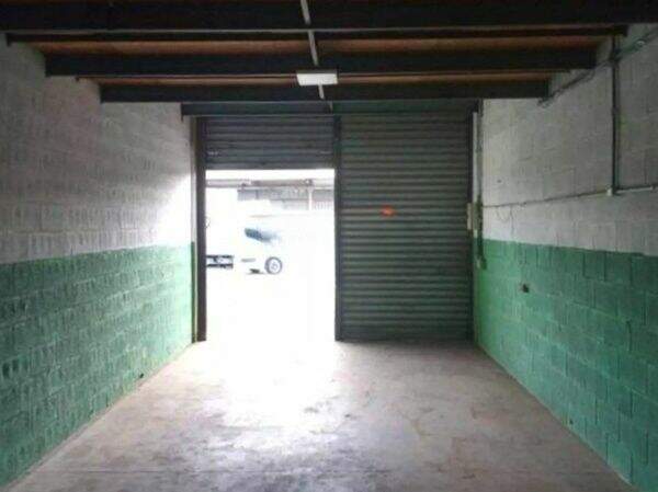 Box/Garagem para aluguel no Engordadouro: 