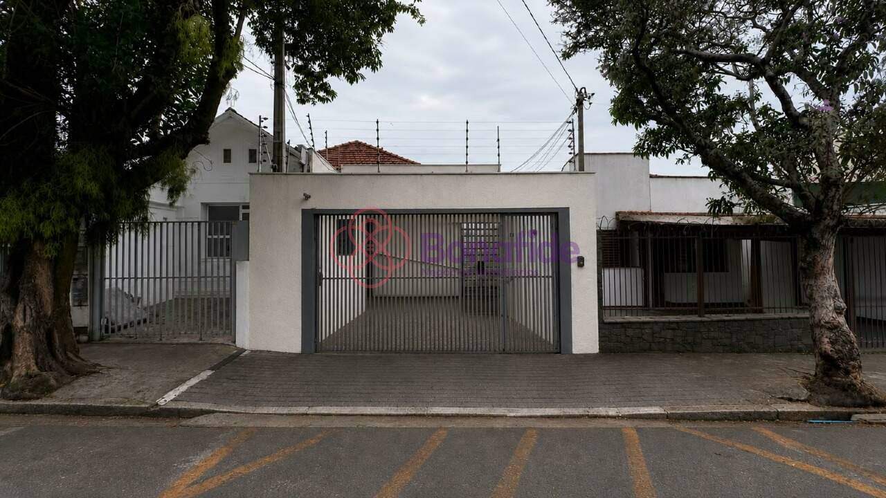 Casa à venda no Centro: 