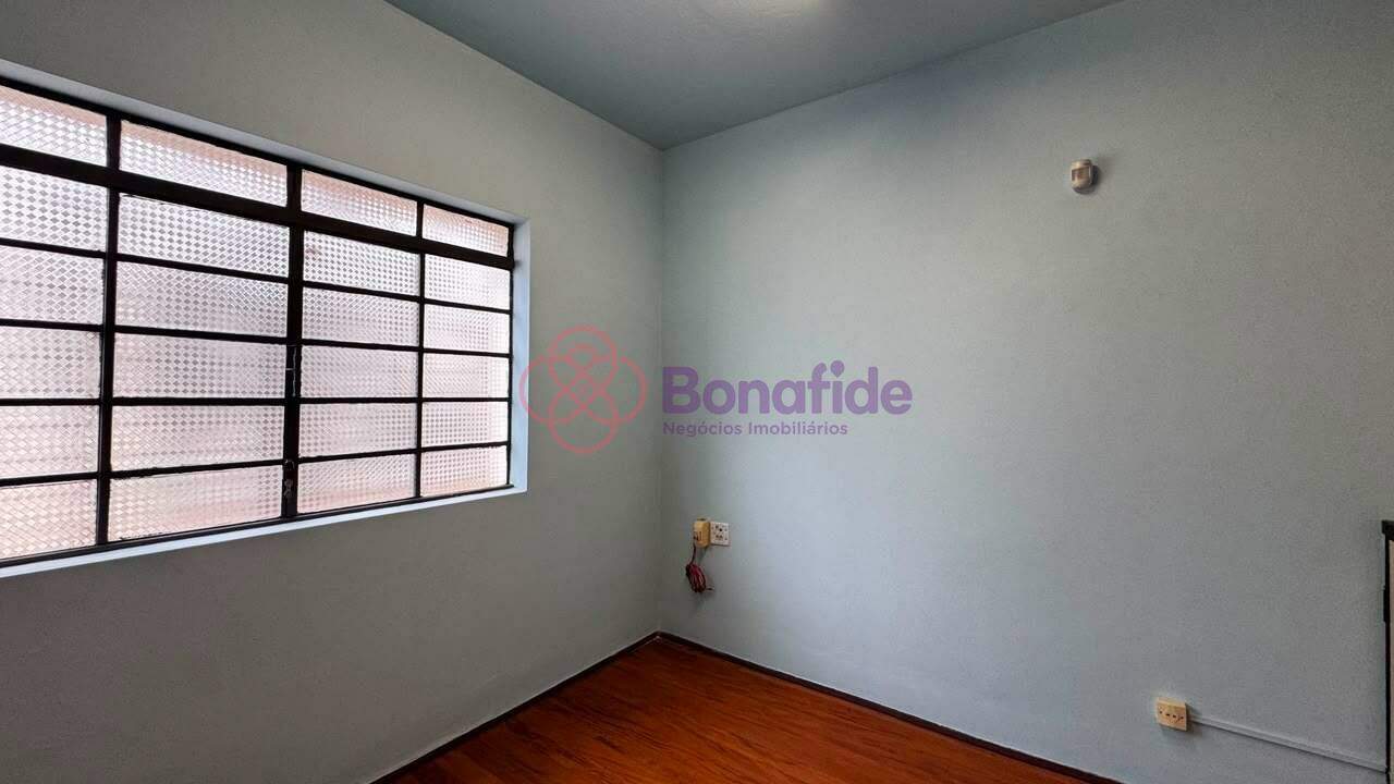 Casa à venda no Centro: 