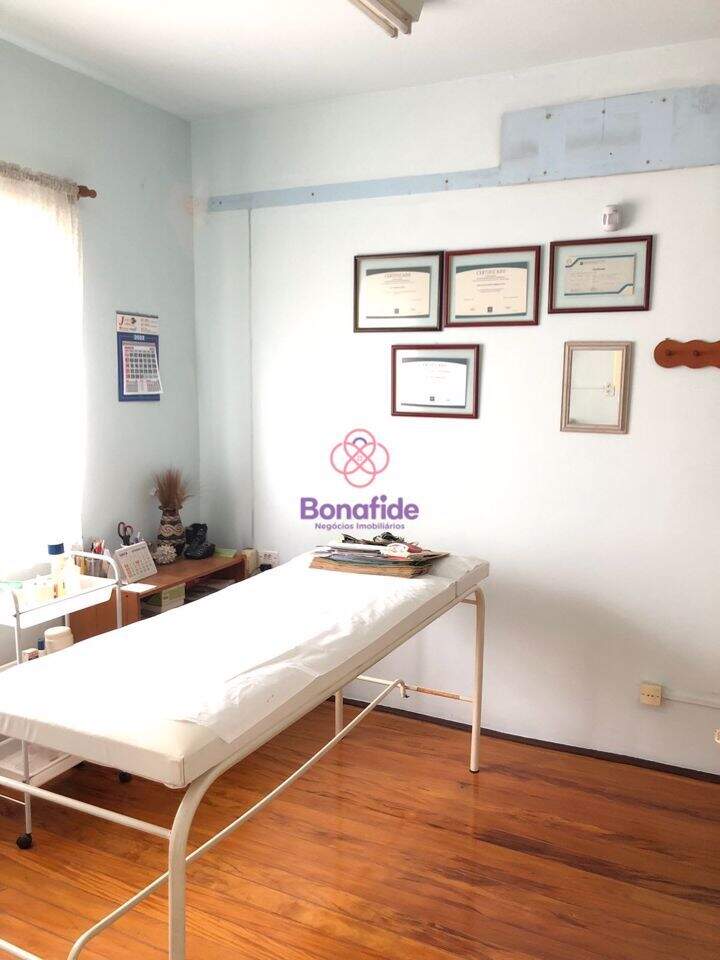 Casa à venda no Centro: 