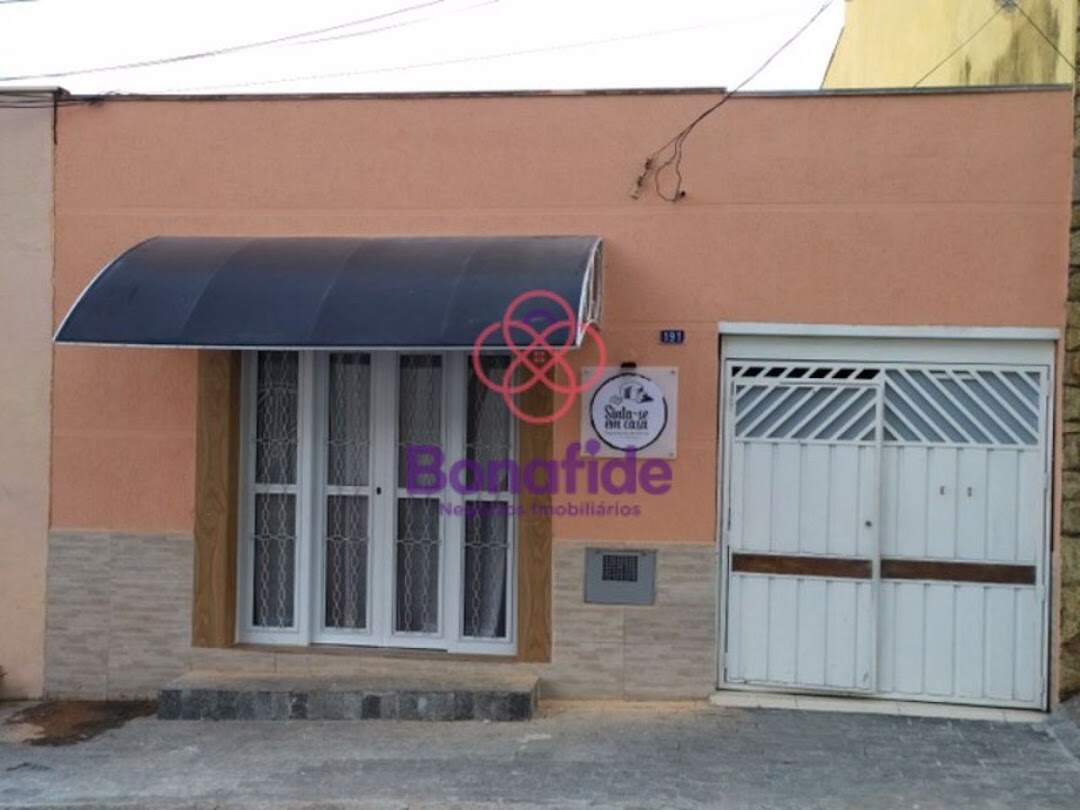 Casa à venda no Centro: 