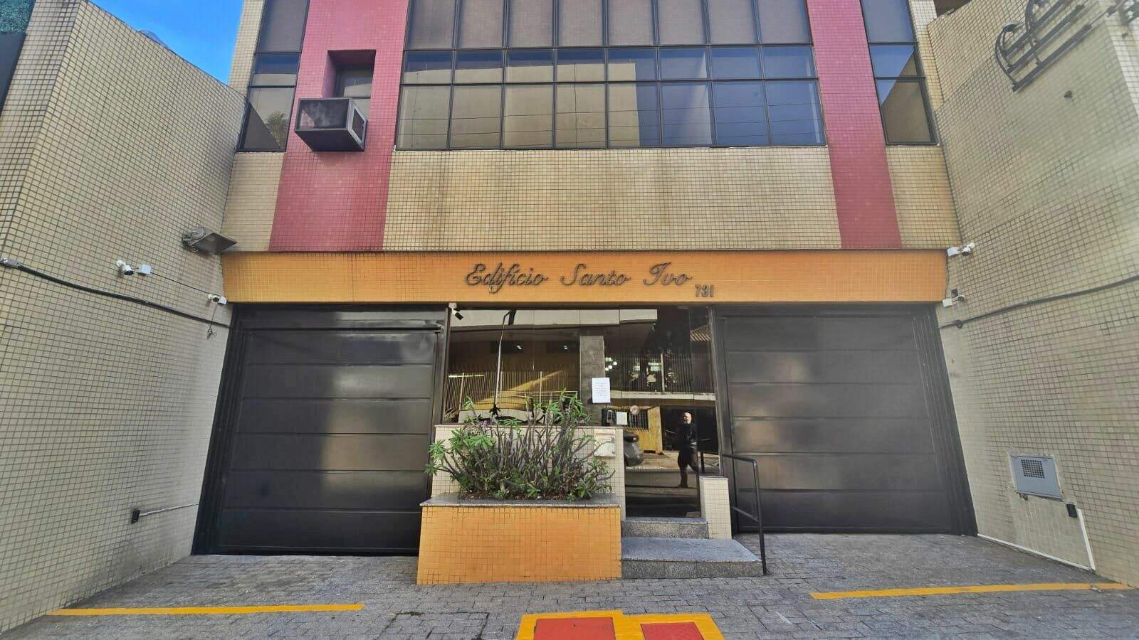 Sala para aluguel no Centro: 