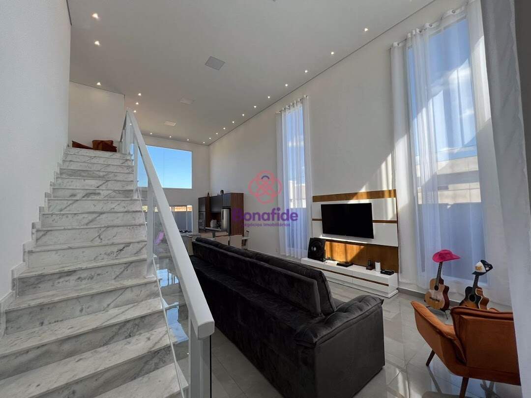 Casa à venda no Jardim Primavera: 