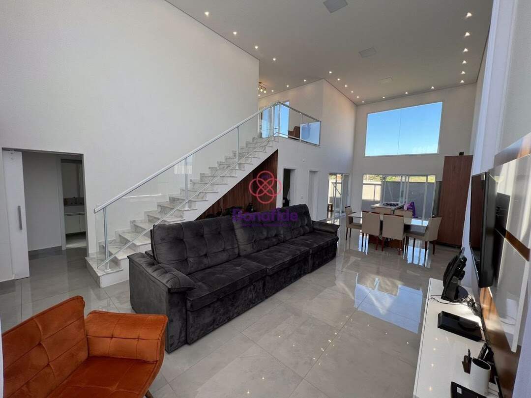 Casa à venda no Jardim Primavera: 