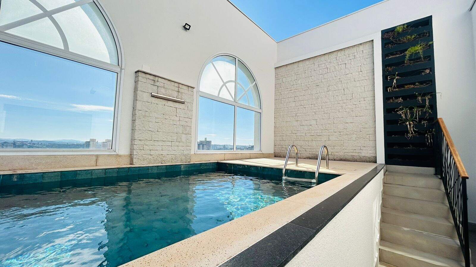 Cobertura para aluguel no Jardim Campos Elísios: 