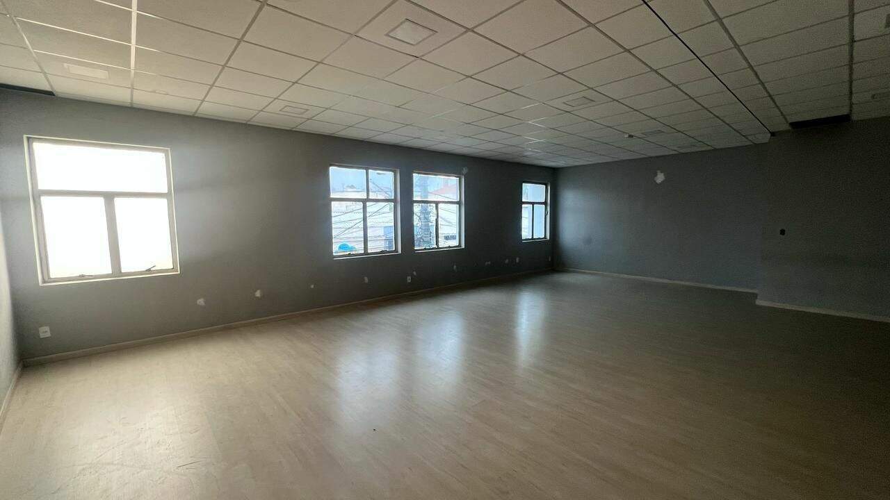 Salão para aluguel no Vila Santa Rosa: 