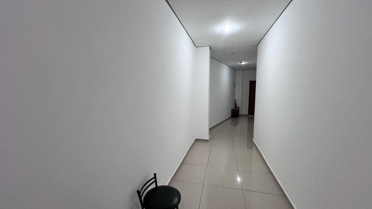 Sala para aluguel no Centro: 