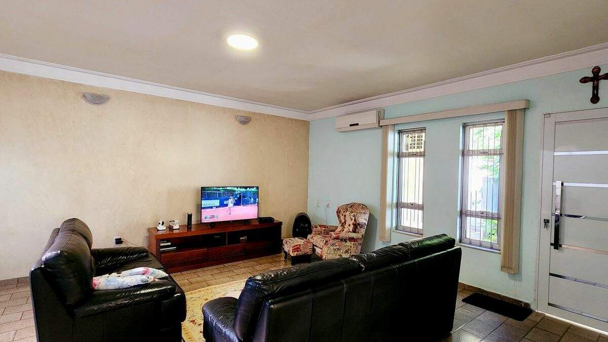 Casa para aluguel no Jardim Estádio: 