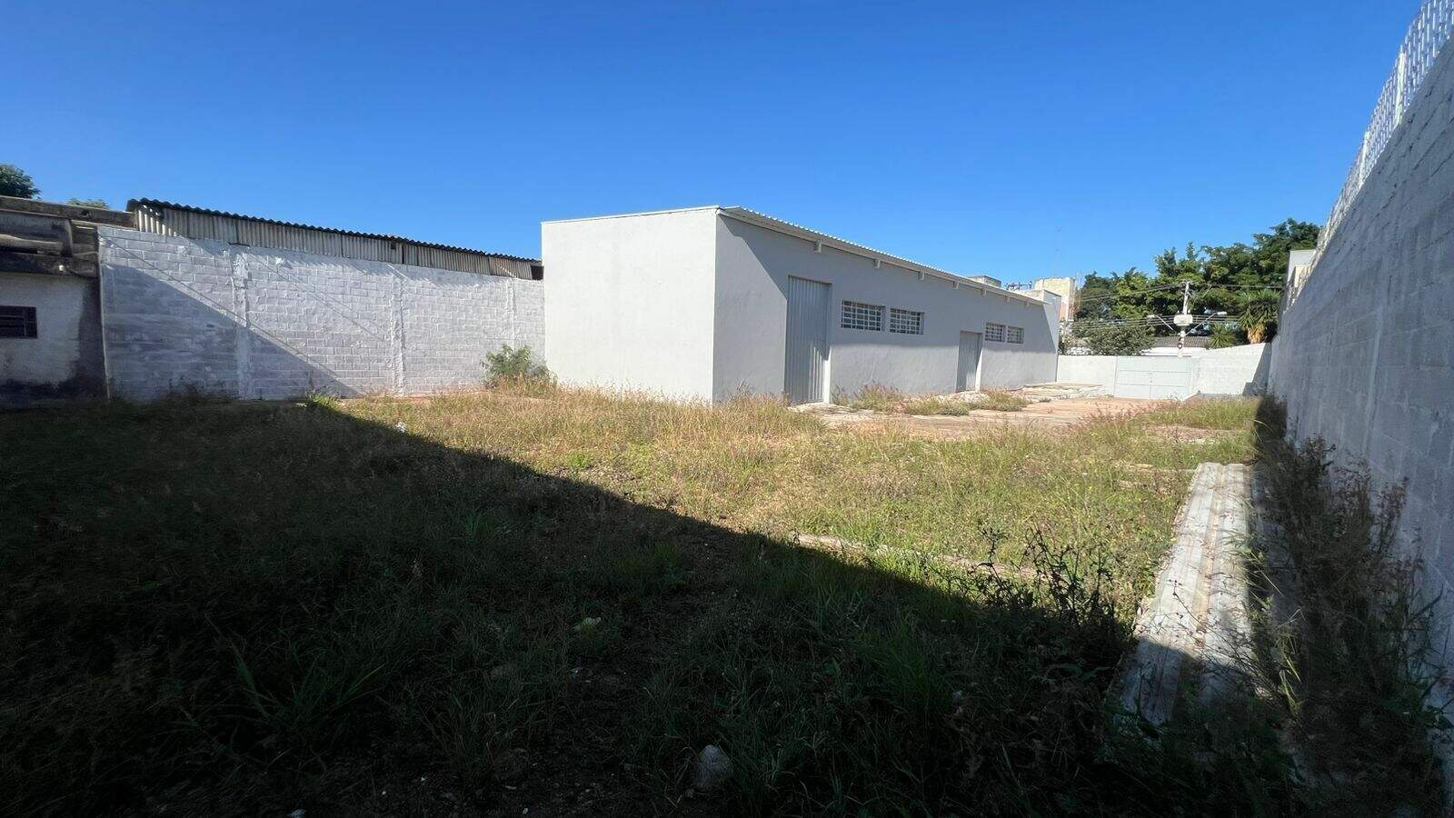 Salão para aluguel no Vila Santa Terezinha: 