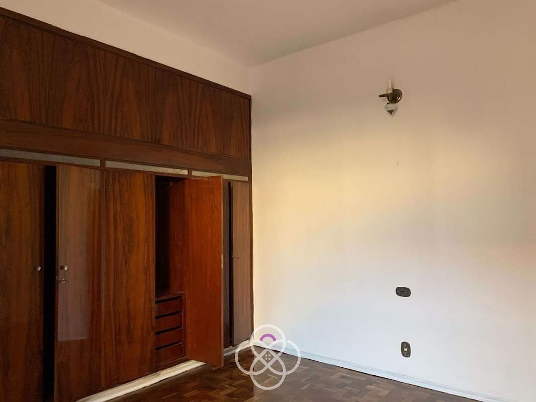 Casa à venda no Anhangabaú: 