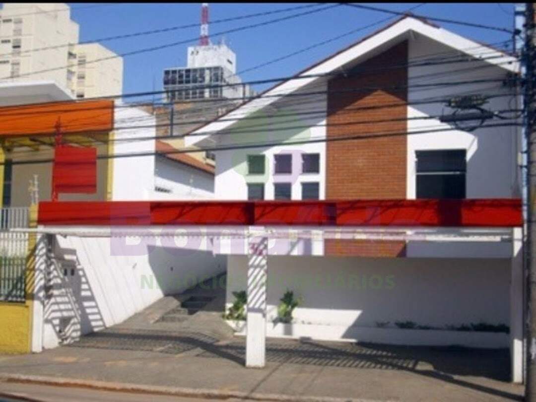 Casa à venda no Centro: 