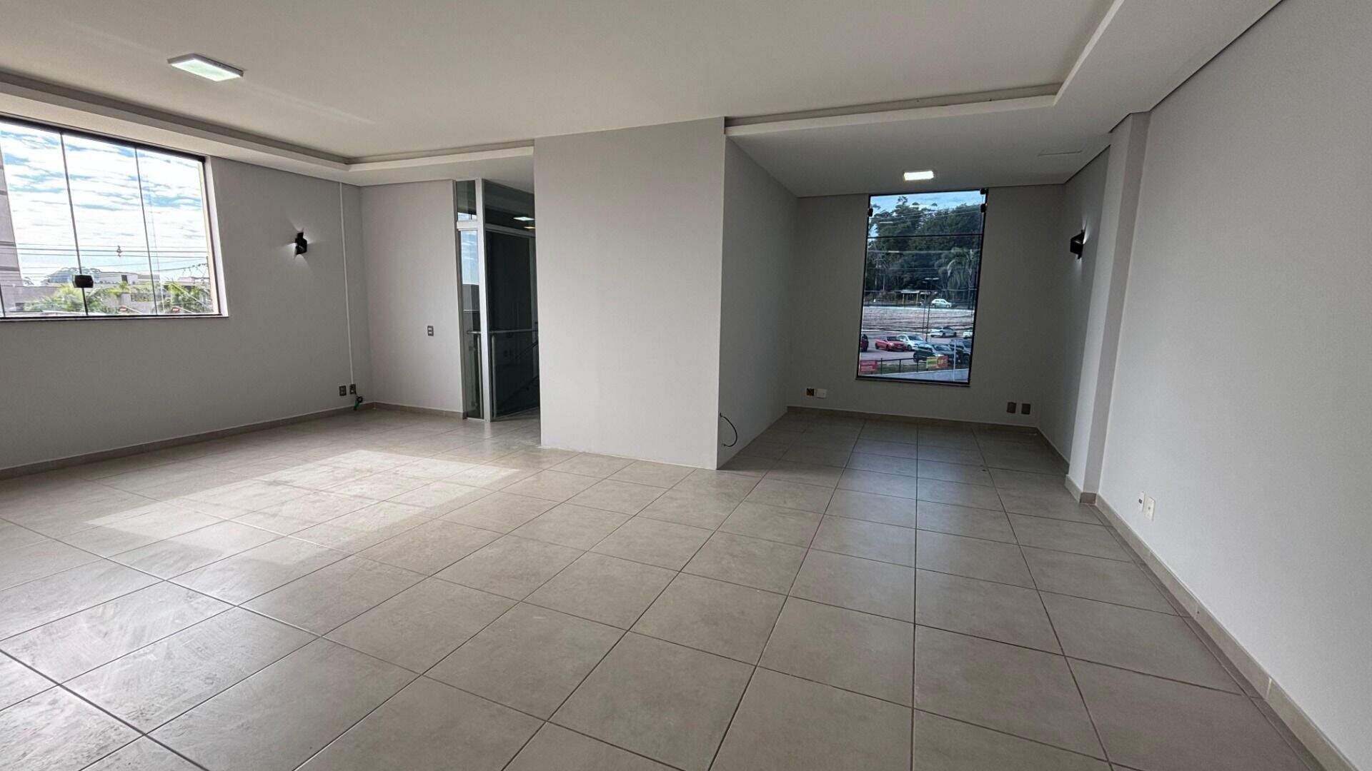 Salão para aluguel no Parque Eloy Chaves: 