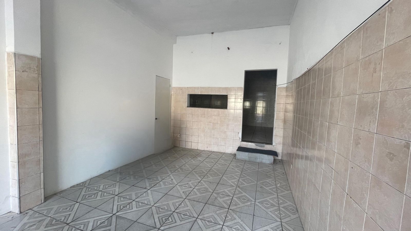 Salão para aluguel no Jardim Tarumã: 