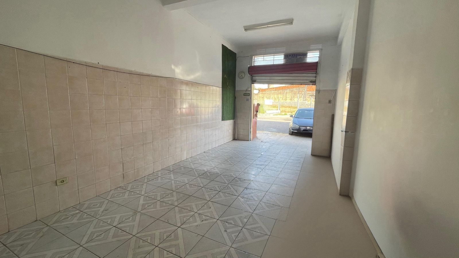 Salão para aluguel no Jardim Tarumã: 