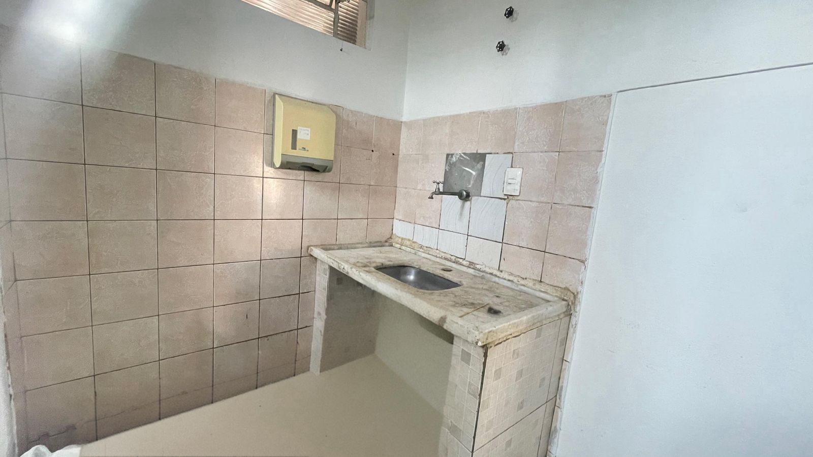 Salão para aluguel no Jardim Tarumã: 