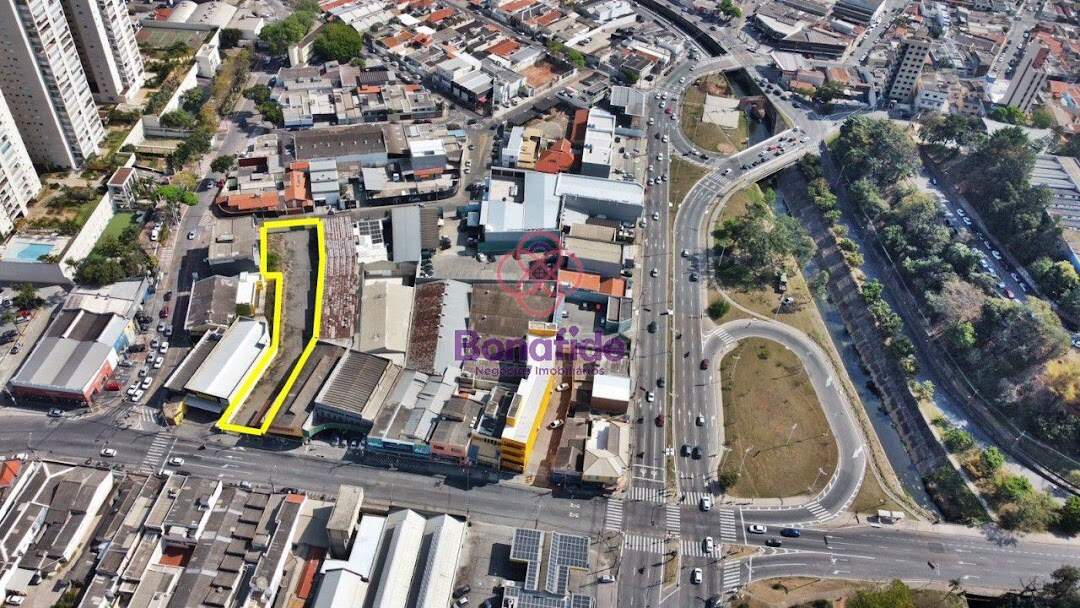 Terreno à venda no Centro: 