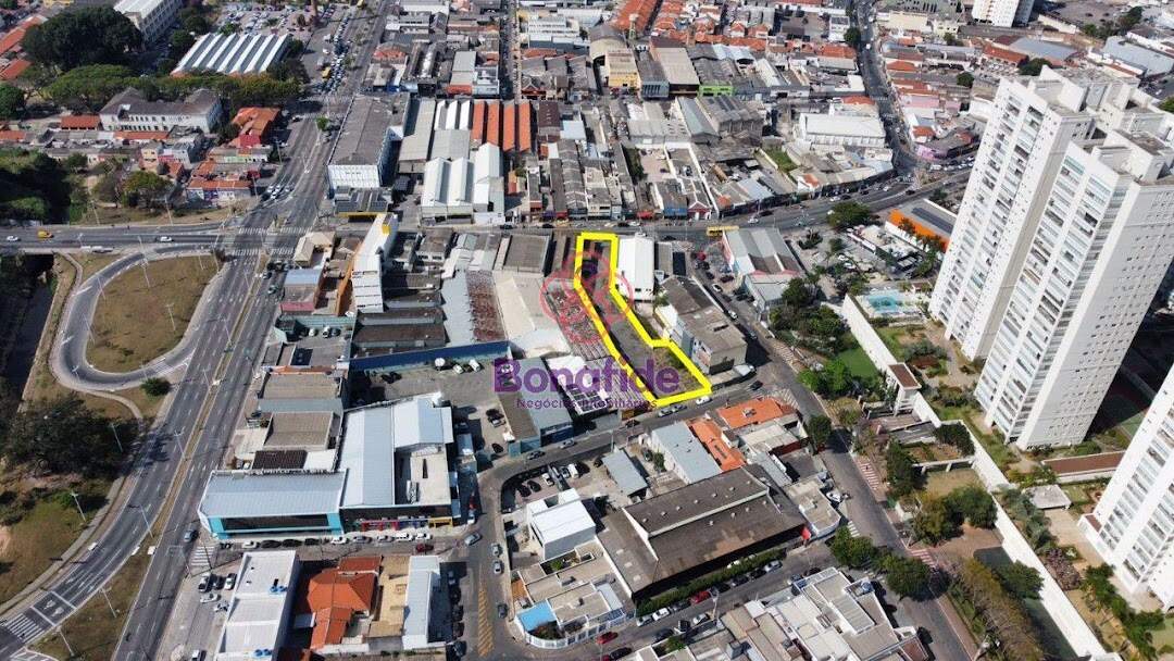 Terreno à venda no Centro: 