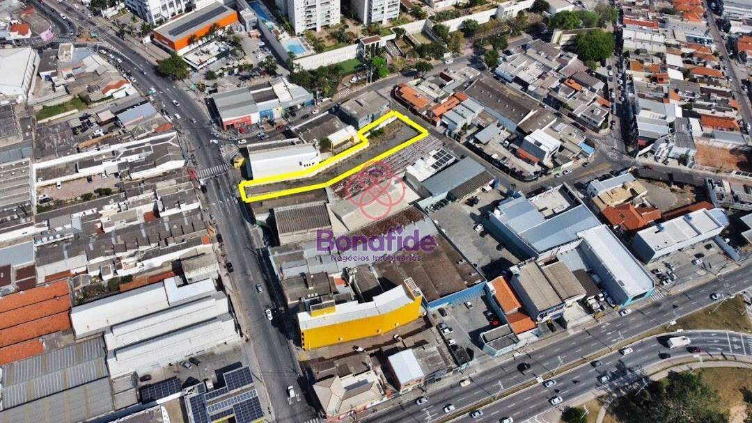 Terreno à venda no Centro: 