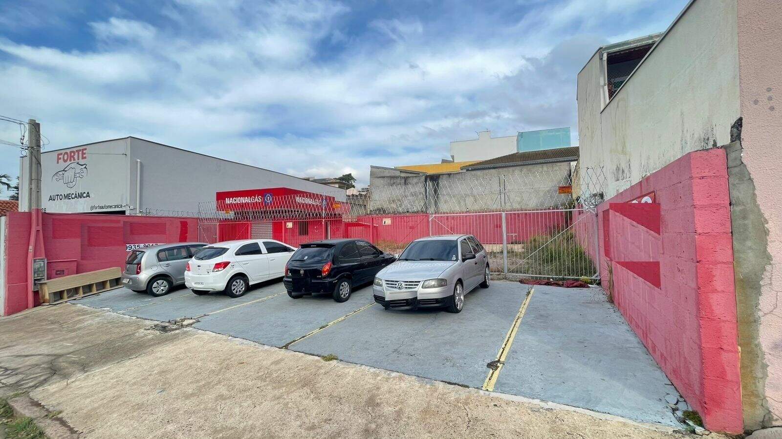 Terreno para aluguel no Jardim Pacaembu: 