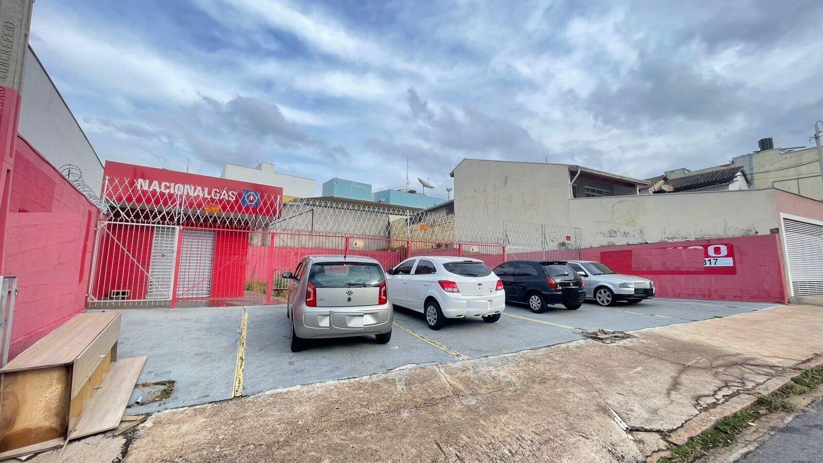 Terreno para aluguel no Jardim Pacaembu: 