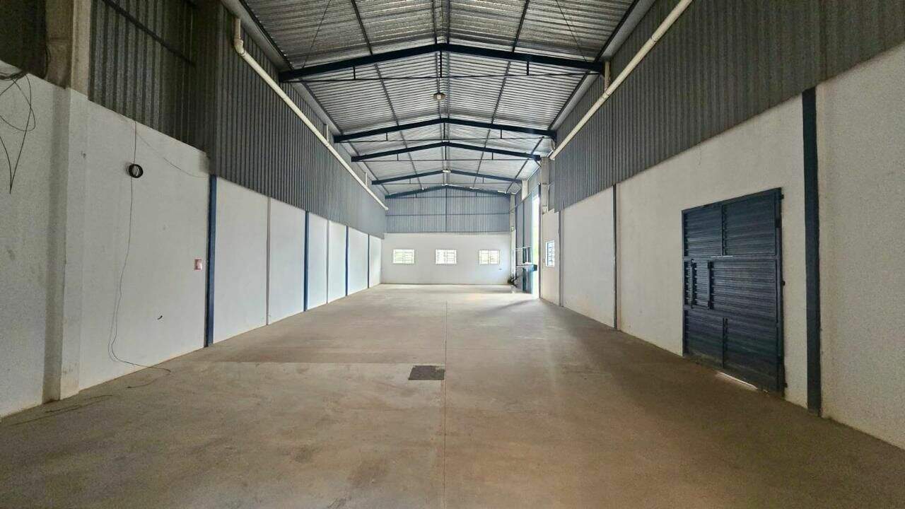 Galpão para aluguel no Glebas: 