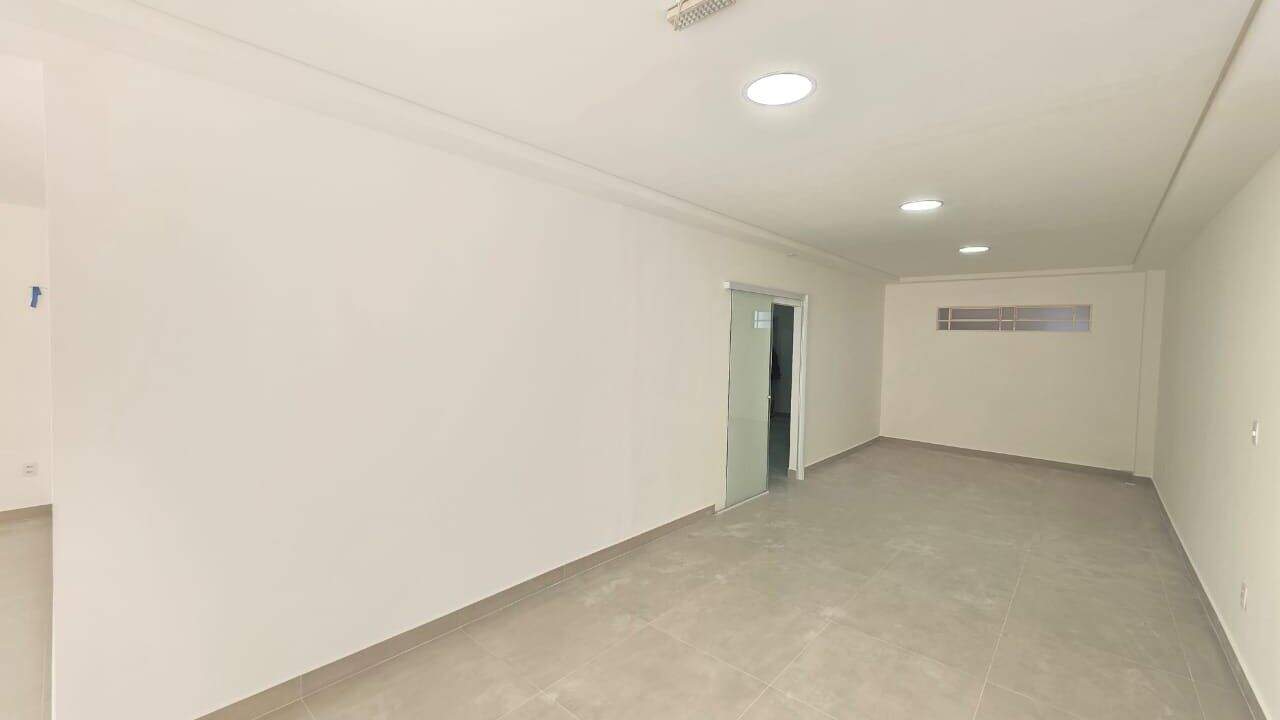 Salão para aluguel no Vila Popular: 