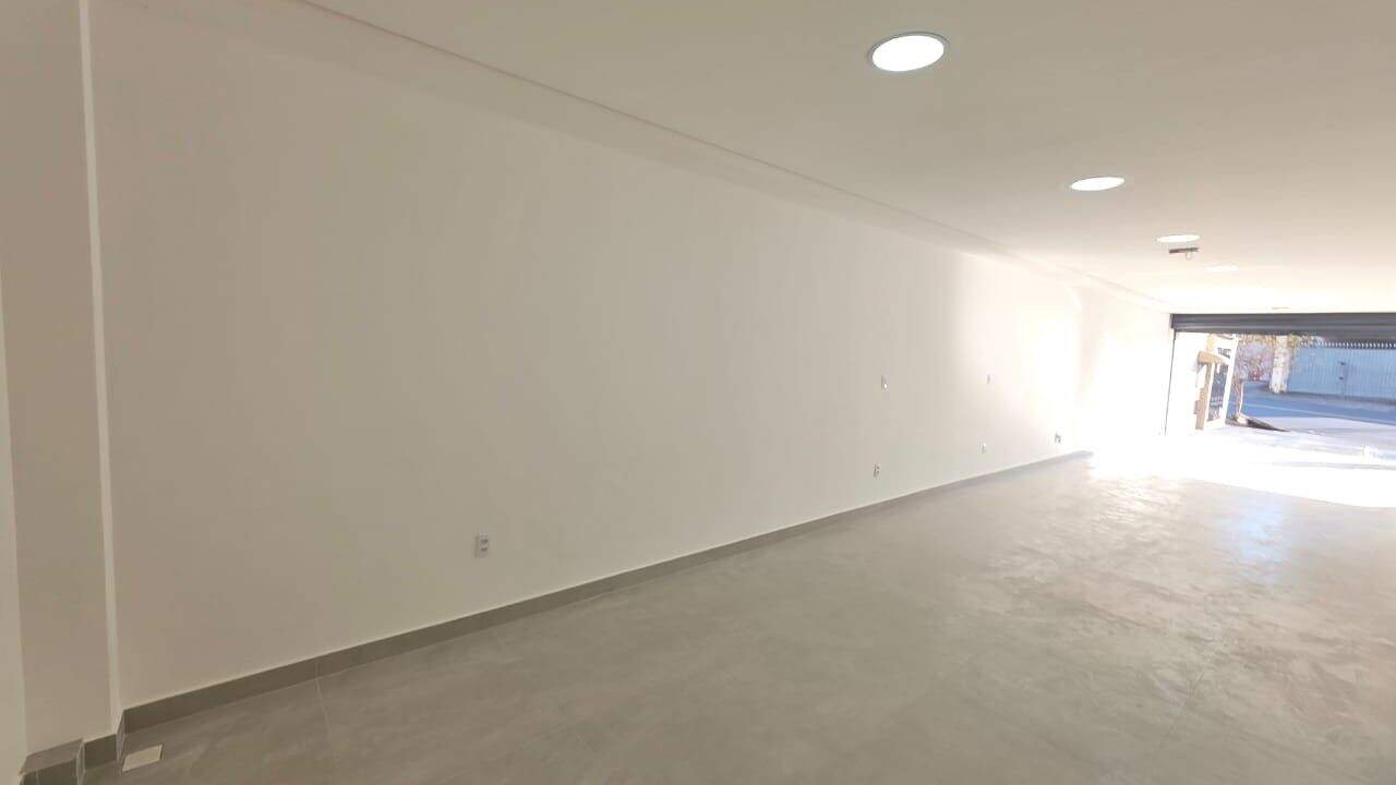 Salão para aluguel no Vila Popular: 