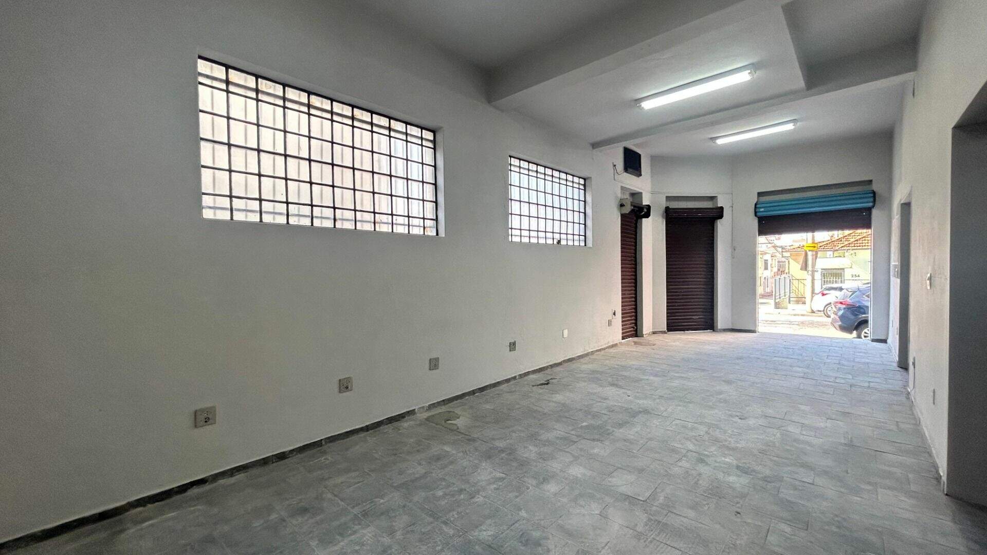 Salão para aluguel no Centro: 